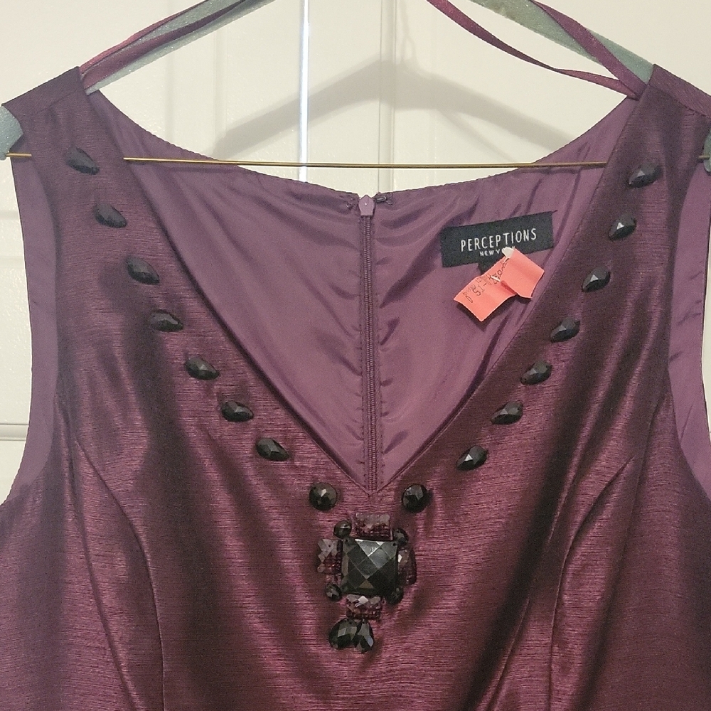 Shimmery Purple Sleeveless Dress - Picture 3 of 4